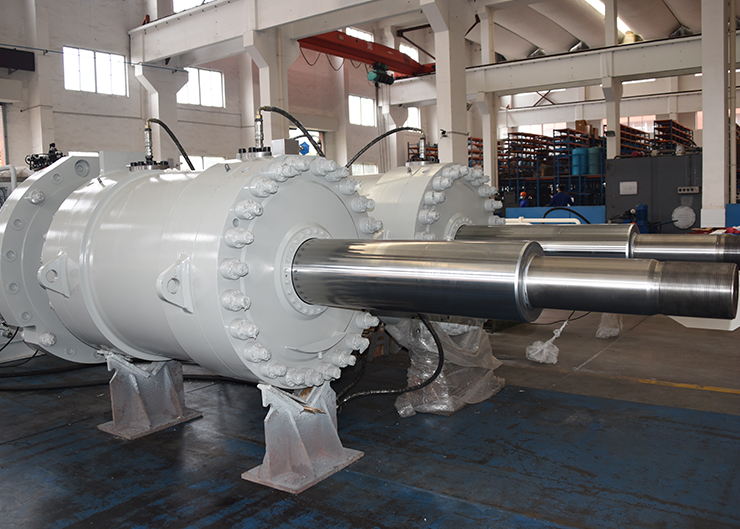 白鶴灘電站水輪機接力器，單機容量100萬千瓦